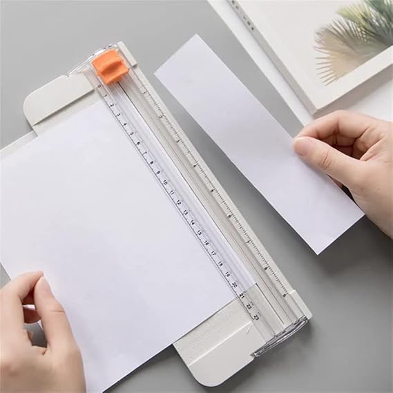 Small Guillotine Paper Cutter, Cute Cutting Board, Manual Trimmer Ruler for School Crafting Office Stationary, Smart Cutting - Random Colours