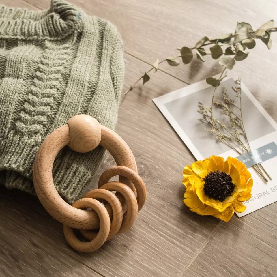 Round Ring Neem Base Wooden Rattle Cum Teether, 100% Natural Wood Wtih Antibacterial And Anti Fungal